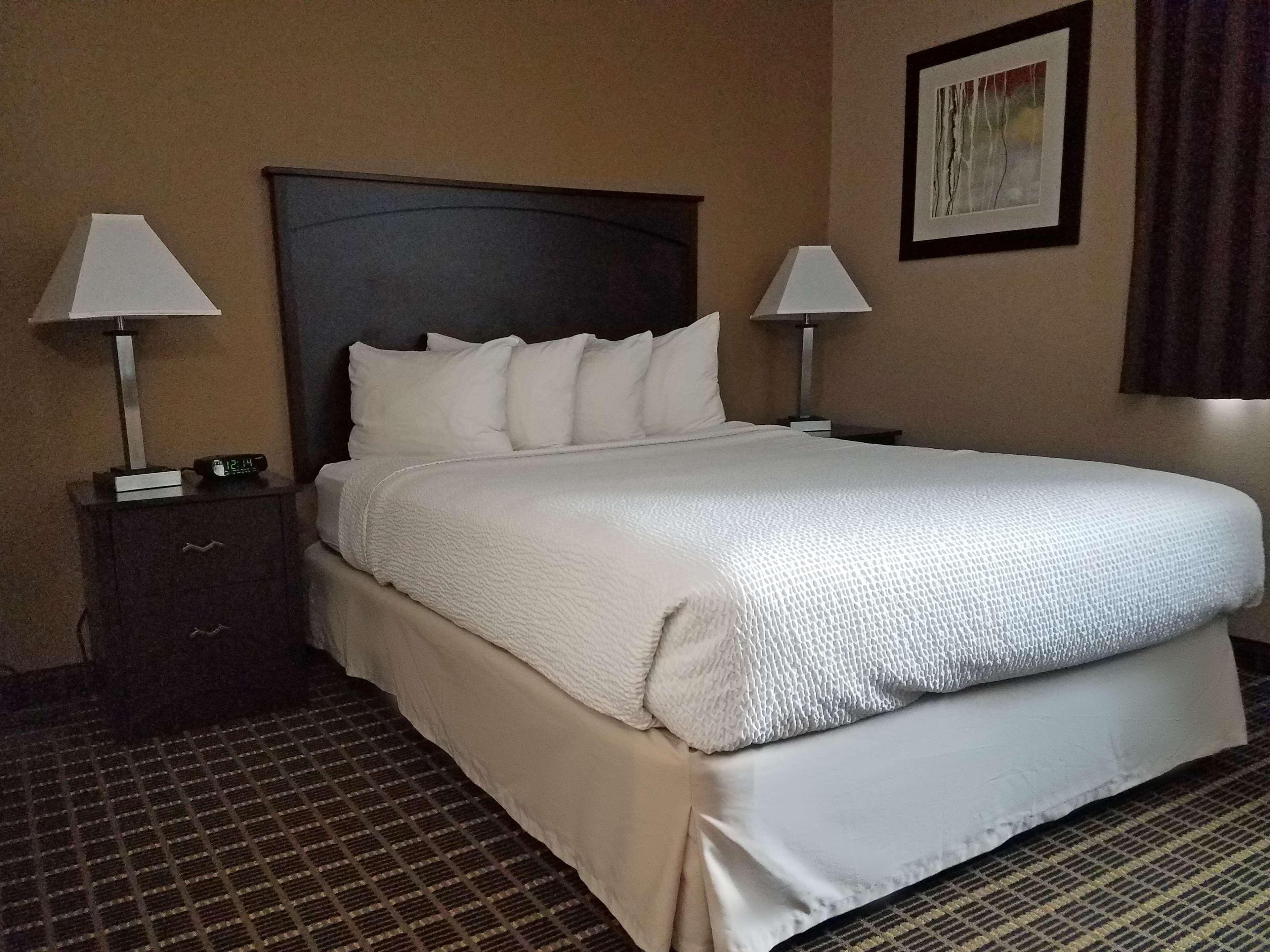 Americas Best Value Inn And Suites Бісмарк Екстер'єр фото