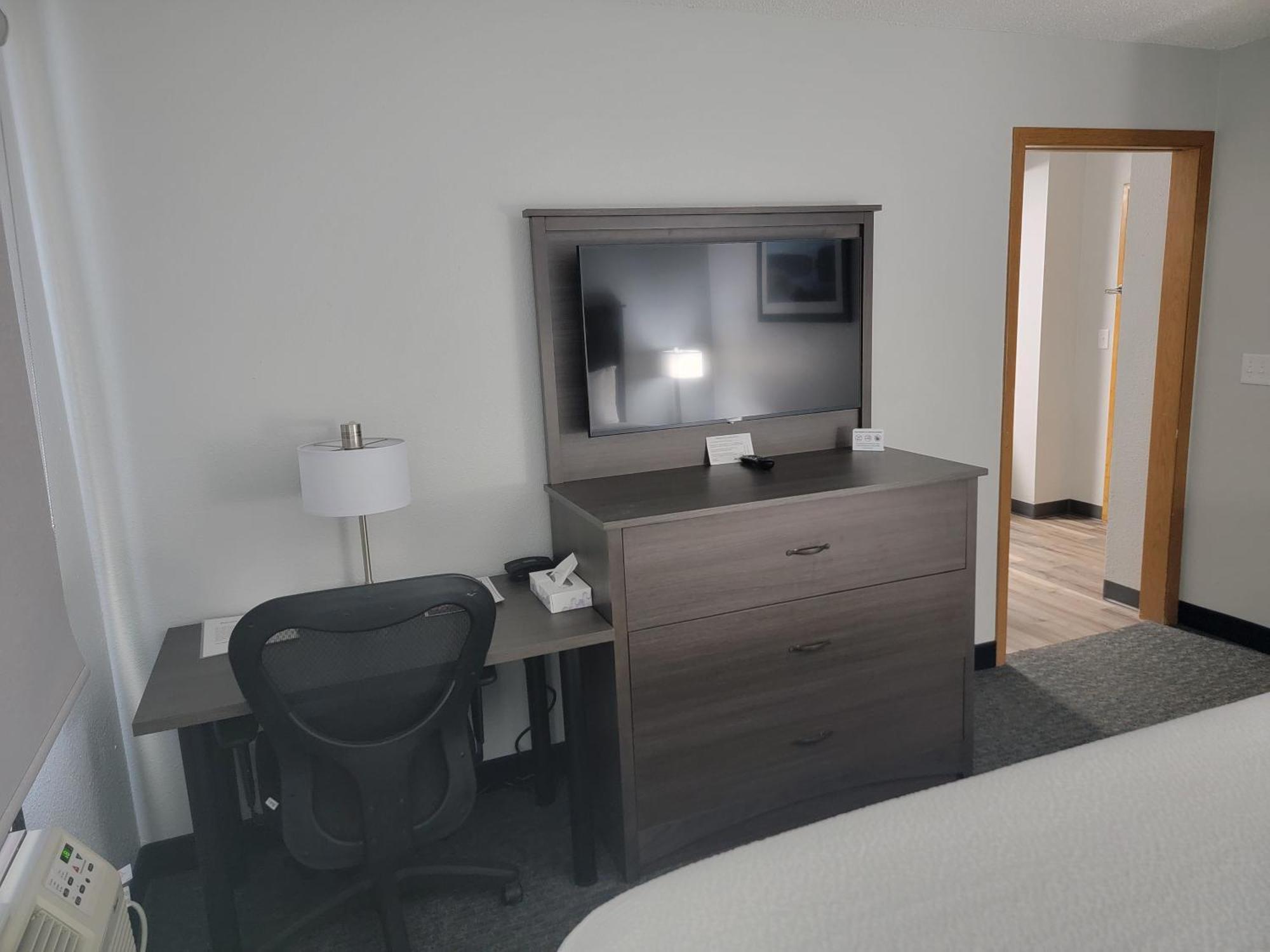 Americas Best Value Inn And Suites Бісмарк Екстер'єр фото